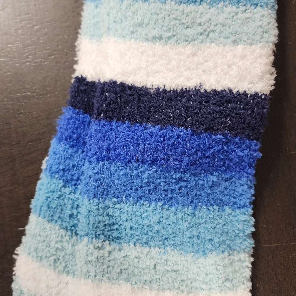 Cozy Striped Blue and White Socks Chirstmas Winter Gift New One Size